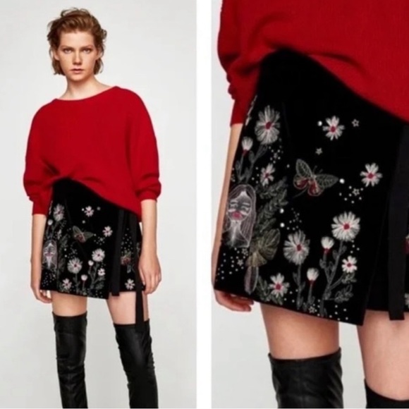 ZARA WOMAN EMBROIDERED VELVET
WRAP SCORT - Picture 7 of 8